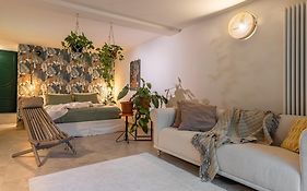 Charming Apt In Villa With Jacuzzi In Milan